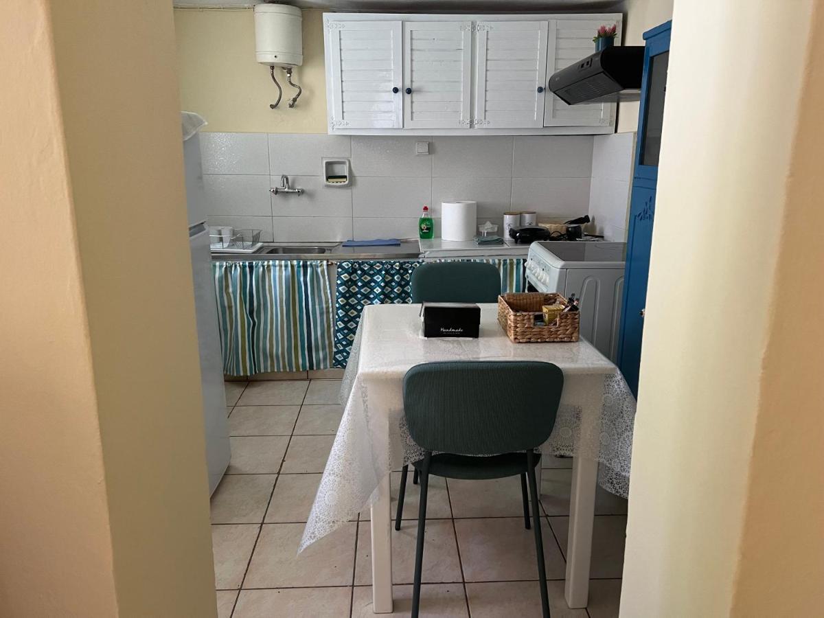 Apartament Yiayia Katina'S House Corinth Zewnętrze zdjęcie